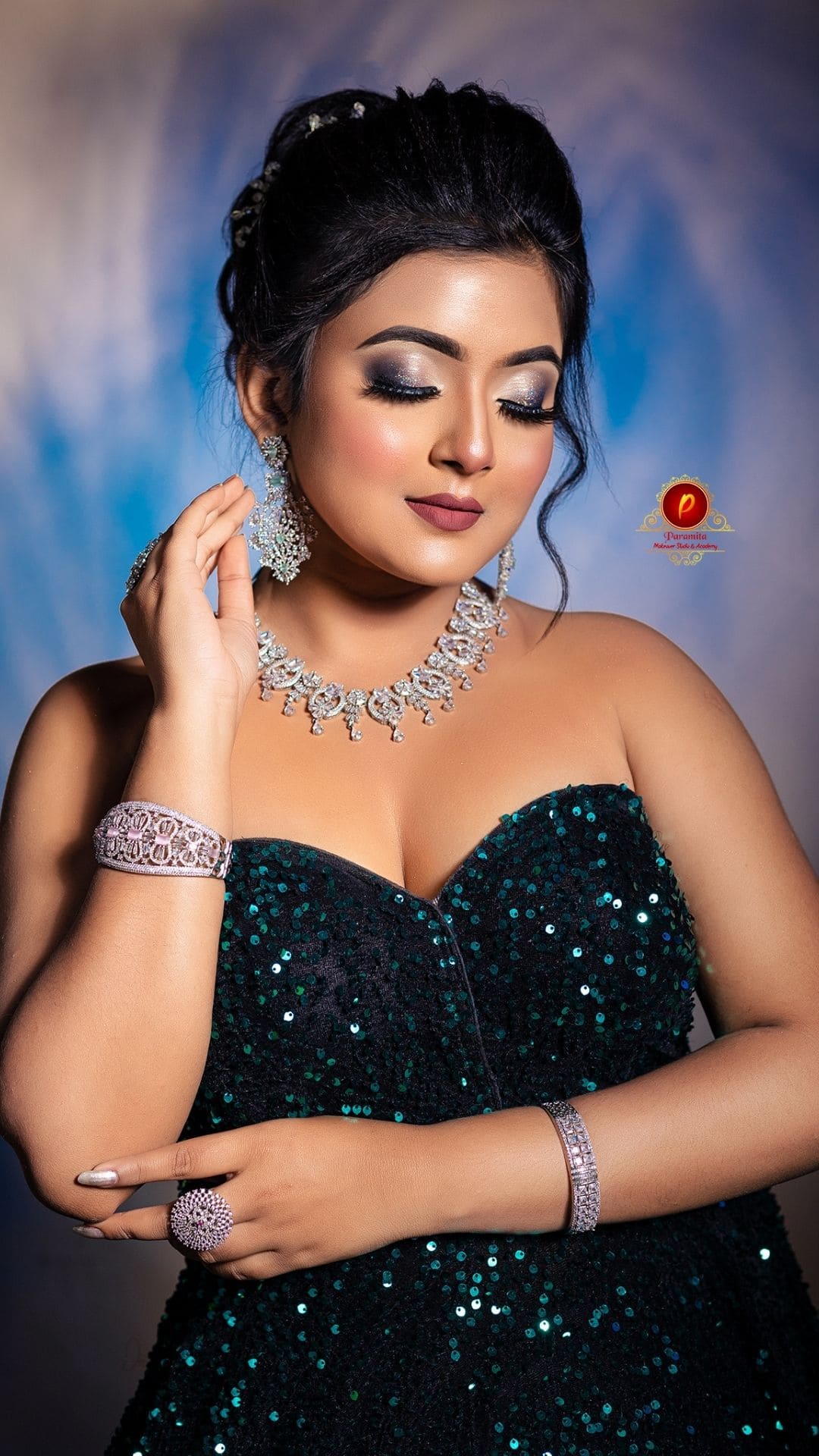 Best party makeup in naihati